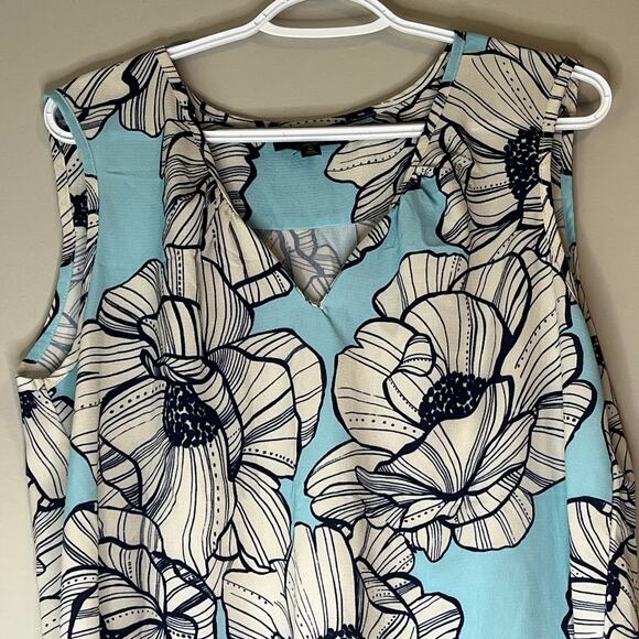 Suzanne Betro Blue & White Floral Tank Top Size XL - Picture 5 of 11